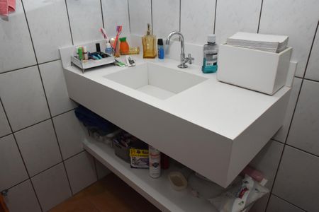 Casa para alugar com 150m², 2 quartos e 1 vaga Casa para alugar com 150m², 2 quartos e 1 vagaBanheiro Social