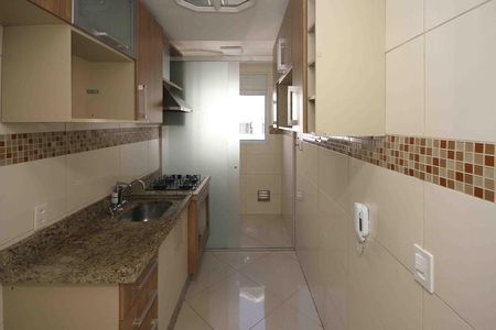 Cozinha de apartamento para alugar com 2 quartos, 45m² em Vila Alpina, São Paulo