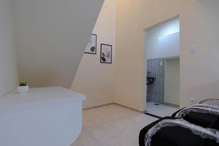 Studio para alugar com 30m², 1 quarto e sem vaga Studio para alugar com 30m², 1 quarto e sem vagaSala