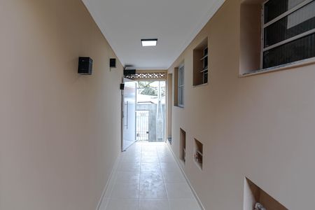 Studio para alugar com 30m², 1 quarto e sem vaga Studio para alugar com 30m², 1 quarto e sem vagaCorredor de Serviço