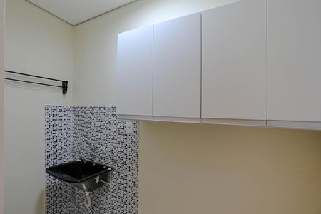 Studio para alugar com 30m², 1 quarto e sem vaga Studio para alugar com 30m², 1 quarto e sem vagaÁrea de Serviço