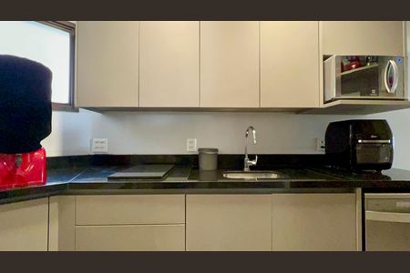 Cozinha de apartamento para alugar com 4 quartos, 202m² em Paraíso, São Paulo
