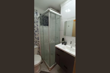 Banheiro de apartamento à venda com 2 quartos, 49m² em Parque Dom Pedro II, Campinas