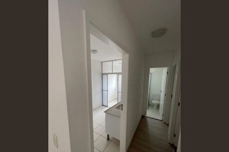 Apartamento à venda com 48m², 2 quartos e 1 vaga Apartamento à venda com 48m², 2 quartos e 1 vagaCorredor