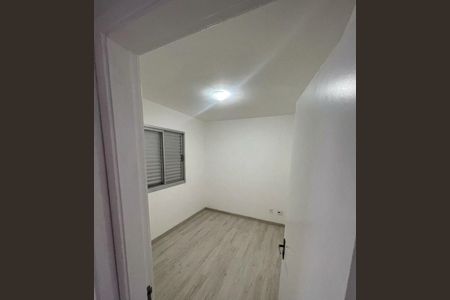 Quarto de apartamento à venda com 2 quartos, 48m² em Vila Liviero, São Paulo