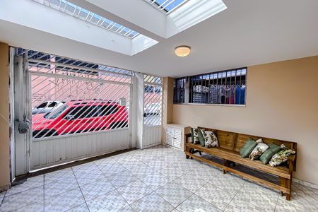 Garagem de casa à venda com 2 quartos, 140m² em Mooca, São Paulo