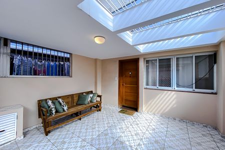 Garagem de casa à venda com 2 quartos, 140m² em Mooca, São Paulo