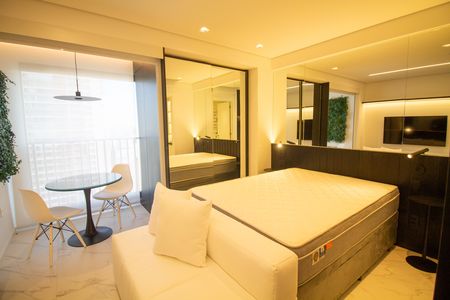 Studio para alugar com 30m², 1 quarto e sem vaga Studio para alugar com 30m², 1 quarto e sem vagaSala / Quarto - Studio
