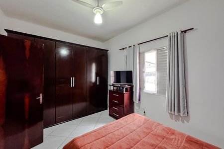 Casa à venda com 161m², 3 quartos e 6 vagas Casa à venda com 161m², 3 quartos e 6 vagasQuarto 1