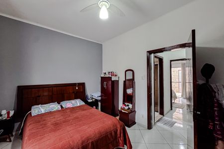 Casa à venda com 161m², 3 quartos e 6 vagas Casa à venda com 161m², 3 quartos e 6 vagasQuarto 1