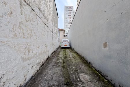 Casa à venda com 161m², 3 quartos e 6 vagas Casa à venda com 161m², 3 quartos e 6 vagasÁrea externa