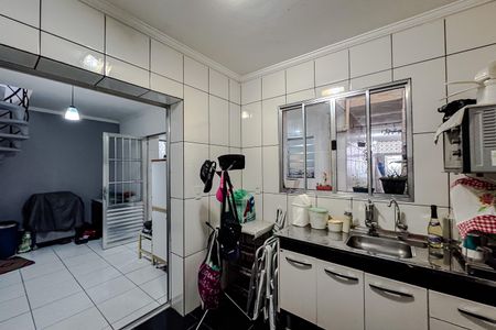 Casa à venda com 161m², 3 quartos e 6 vagas Casa à venda com 161m², 3 quartos e 6 vagasCozinha (Casa 2)