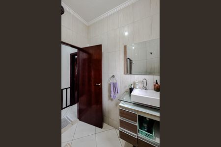 Casa à venda com 161m², 3 quartos e 6 vagas Casa à venda com 161m², 3 quartos e 6 vagasBanheiro