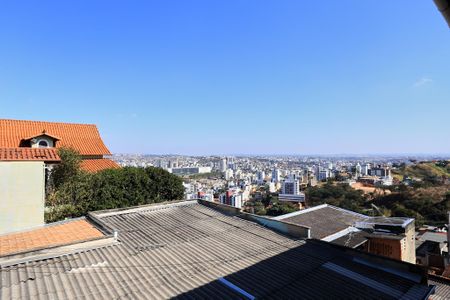 Casa para alugar com 240m², 3 quartos e sem vagaVista da Varanda