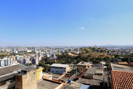 Vista de casa para alugar com 3 quartos, 240m² em Penha, Belo Horizonte
