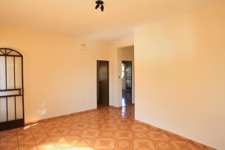 Casa para alugar com 240m², 3 quartos e sem vagaSala