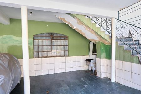 Garagem de casa para alugar com 3 quartos, 240m² em Penha, Belo Horizonte