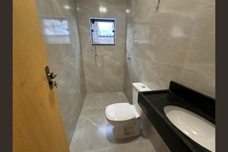 Banheiro de casa para alugar com 3 quartos, 85m² em Jardim Silveira, Barueri