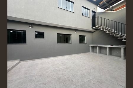 Quintal de casa para alugar com 3 quartos, 85m² em Jardim Silveira, Barueri