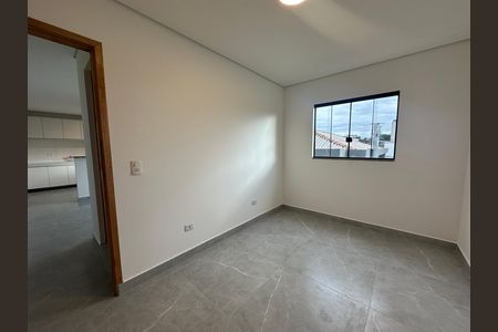Quarto de casa para alugar com 1 quarto, 50m² em Jardim Silveira, Barueri