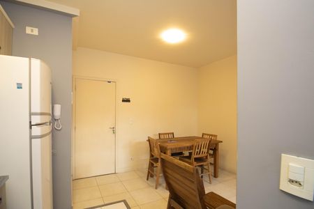 Cozinha de apartamento para alugar com 2 quartos, 58m² em Gopouva, Guarulhos