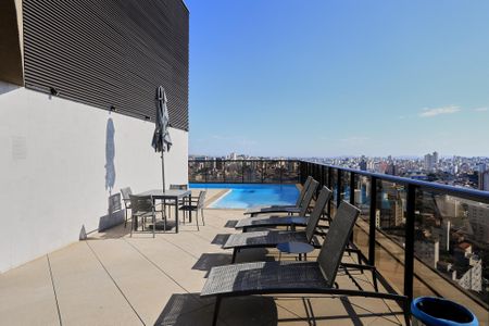 Apartamento para alugar com 69m², 2 quartos e 1 vaga Apartamento para alugar com 69m², 2 quartos e 1 vagaÁrea comum - Piscina