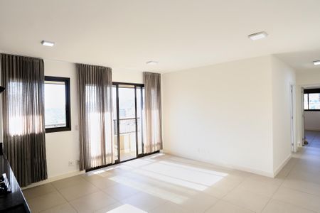 Apartamento para alugar com 69m², 2 quartos e 1 vaga Apartamento para alugar com 69m², 2 quartos e 1 vagaSala/Cozinha