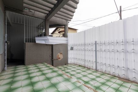 Casa para alugar com 200m², 3 quartos e 2 vagasQuintal