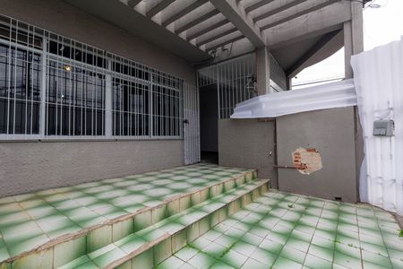 Casa para alugar com 200m², 3 quartos e 2 vagasQuintal