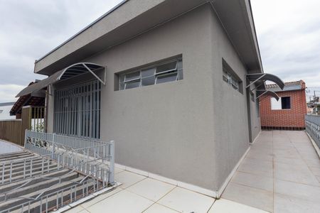 Varanda de casa para alugar com 3 quartos, 200m² em Jardim Alto Pedroso, São Paulo