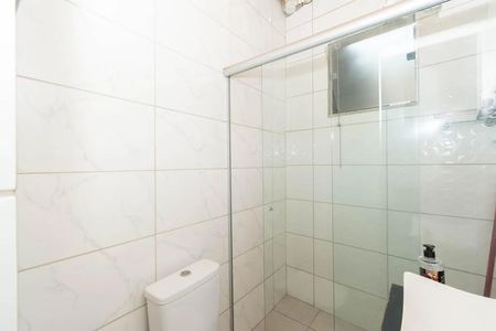 Banheiro de casa para alugar com 2 quartos, 85m² em Solar do Barreiro, Belo Horizonte