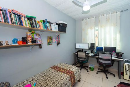 Quarto de casa para alugar com 2 quartos, 85m² em Solar do Barreiro, Belo Horizonte