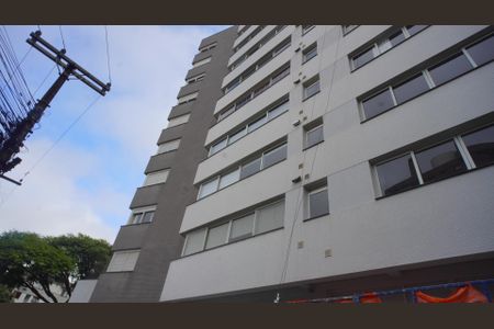 Fachada do bloco de apartamento à venda com 2 quartos, 79m² em Bela Vista, Porto Alegre