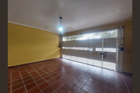 Garagem de casa para alugar com 3 quartos, 202m² em Cidade Dutra, São Paulo