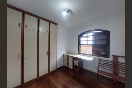 Casa para alugar com 202m², 3 quartos e 2 vagas Casa para alugar com 202m², 3 quartos e 2 vagasQuarto 2
