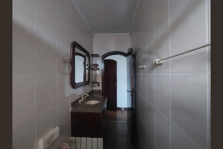 Casa para alugar com 202m², 3 quartos e 2 vagas Casa para alugar com 202m², 3 quartos e 2 vagasBanheiro Suíte