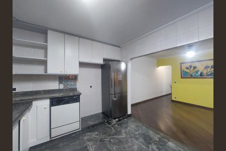 Cozinha de casa para alugar com 3 quartos, 202m² em Cidade Dutra, São Paulo