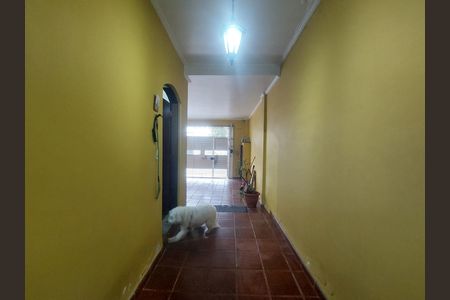 Casa para alugar com 202m², 3 quartos e 2 vagas Casa para alugar com 202m², 3 quartos e 2 vagasCorredor