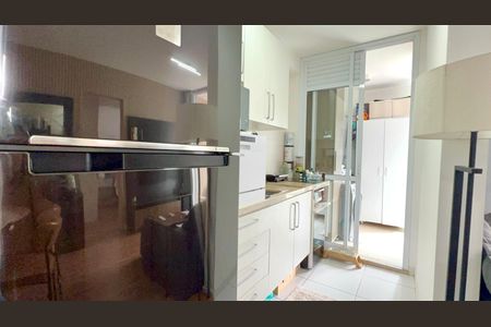 Cozinha de apartamento à venda com 1 quarto, 46m² em Pinheiros, São Paulo