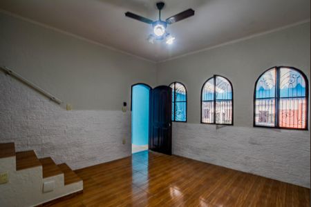 Sala de casa à venda com 3 quartos, 149m² em Vila Mazzei, Santo André
