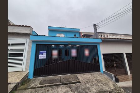 Fachada de casa à venda com 3 quartos, 149m² em Vila Mazzei, Santo André