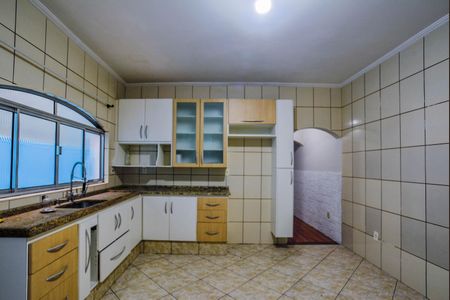 Cozinha de casa à venda com 3 quartos, 149m² em Vila Mazzei, Santo André