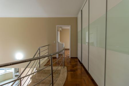 Casa de condomínio para alugar com 600m², 4 quartos e 5 vagasAndar superior