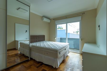 Casa de condomínio para alugar com 600m², 4 quartos e 5 vagasQuarto 3 - Suíte