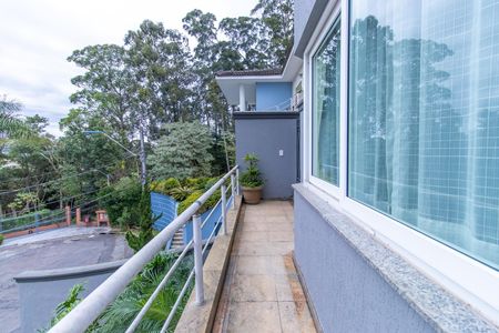 Casa de condomínio para alugar com 600m², 4 quartos e 5 vagasFrente do imóvel