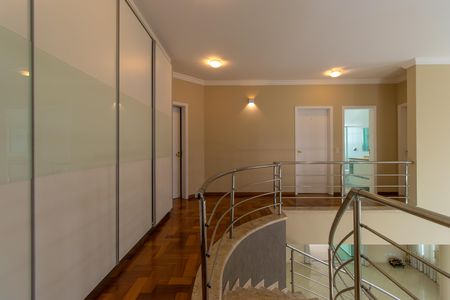 Casa de condomínio para alugar com 600m², 4 quartos e 5 vagasAndar superior