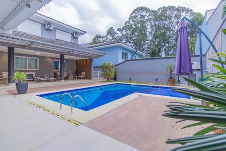 Casa de Condomínio para alugar com 4 quartos, 600m² em Caiapia, Cotia