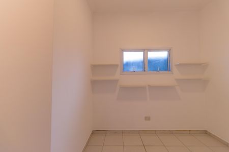 Casa de condomínio para alugar com 600m², 4 quartos e 5 vagasQuarto de Serviço