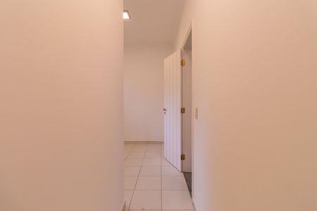 Casa de condomínio para alugar com 600m², 4 quartos e 5 vagasQuarto de Serviço