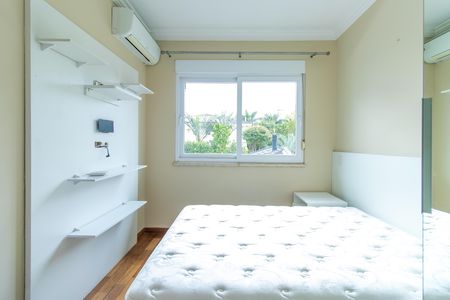 Casa de condomínio para alugar com 600m², 4 quartos e 5 vagasQuarto 1